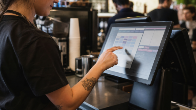 Автоматизация заведений HoReCa: когда стоит переходить на систему