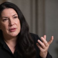 Абрамович обратилась к миру ради Украины