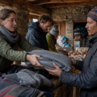 «Справжні»: фільм про карпатських волонтерів і прихисток під час війни